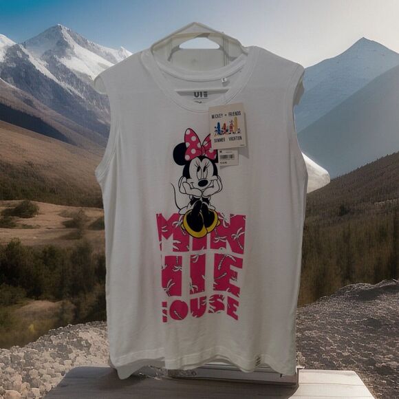 NWT Rare Retro UniqloxDisney Minnie Mouse Mickey+Friends Summer Vacation Tank M - Picture 1 of 8